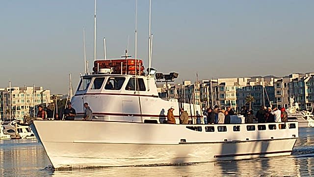 65ft-private-charter-boat (2)