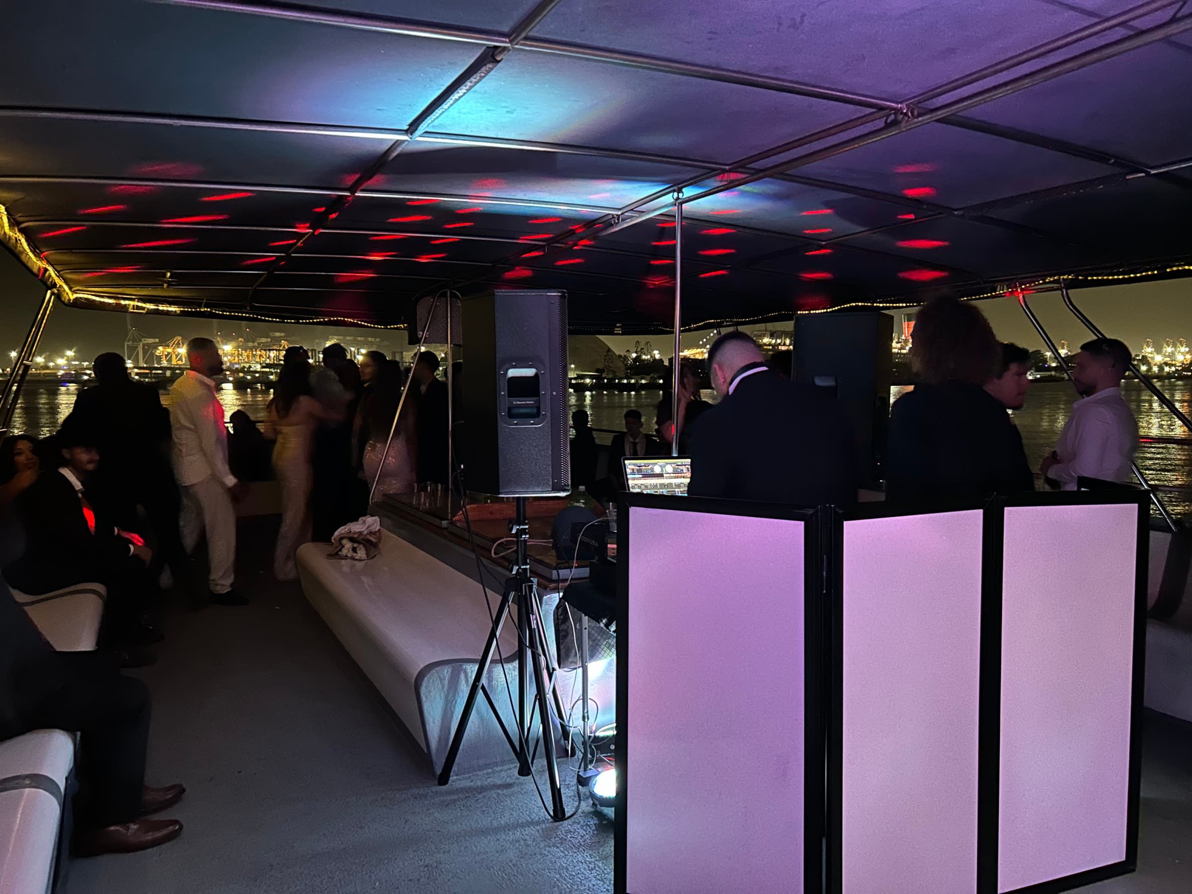 Long Beach Boat with DJ for large groups