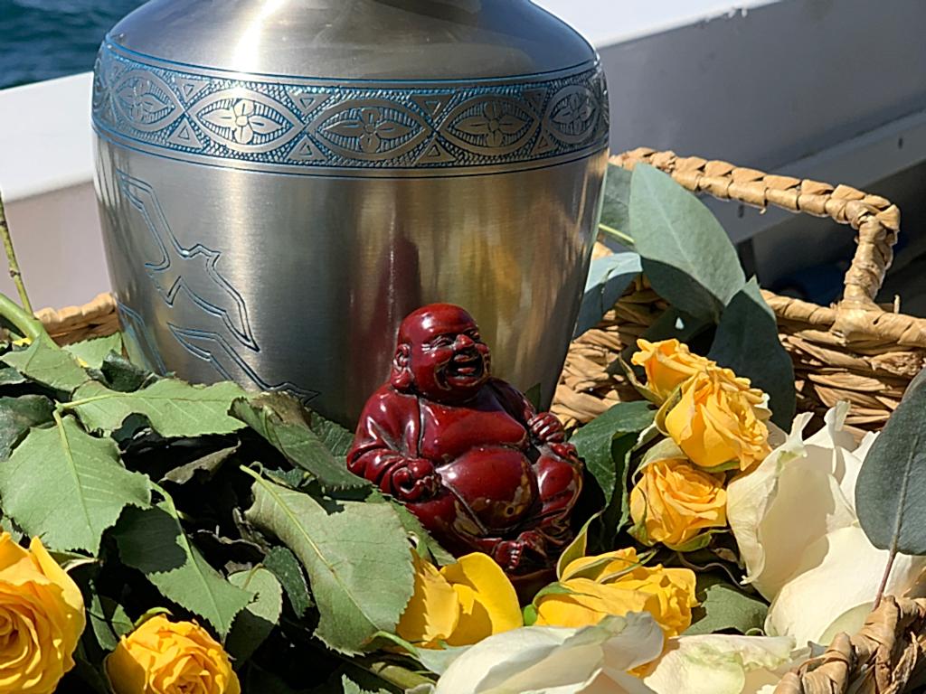 los angeles yacht charter burial at sea ash scattering los angeles yacht charter burial at sea ash scattering buddah
