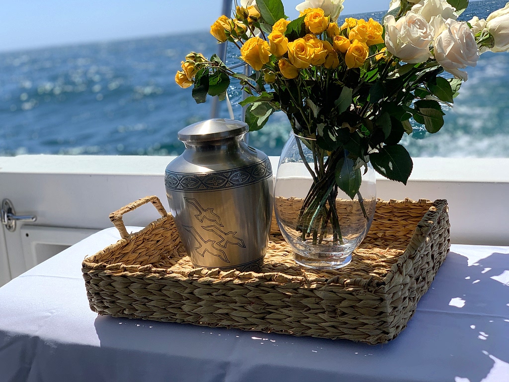 los angeles yacht charter burial at sea ash scattering los angeles yacht charter burial at sea ash scattering