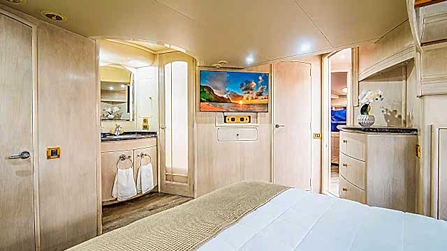 60ft.-Luxury-Yacht----Los-Angeles-Yacht-Charter-7 60ft. Luxury Yacht - Los Angeles Yacht Charter